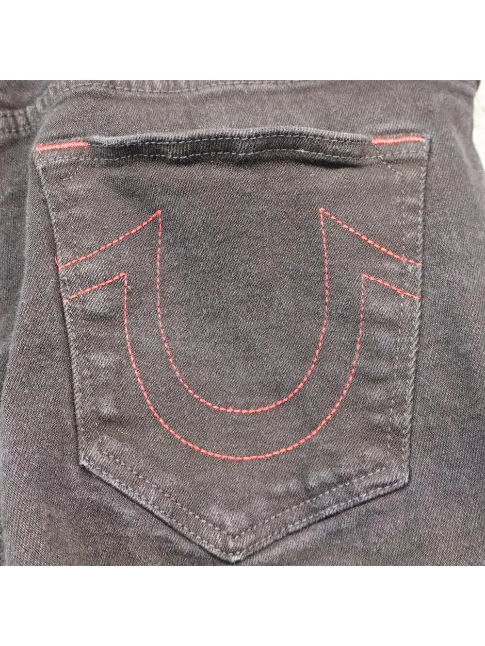 True Religion Jeans Ricky Relaxed Straight 36x32 Red Stiches